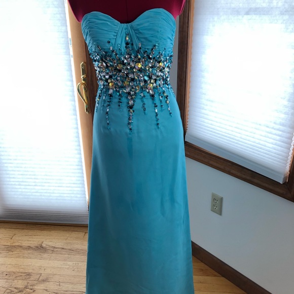Claudine beaded prom/pageant gown - Picture 1 of 8
